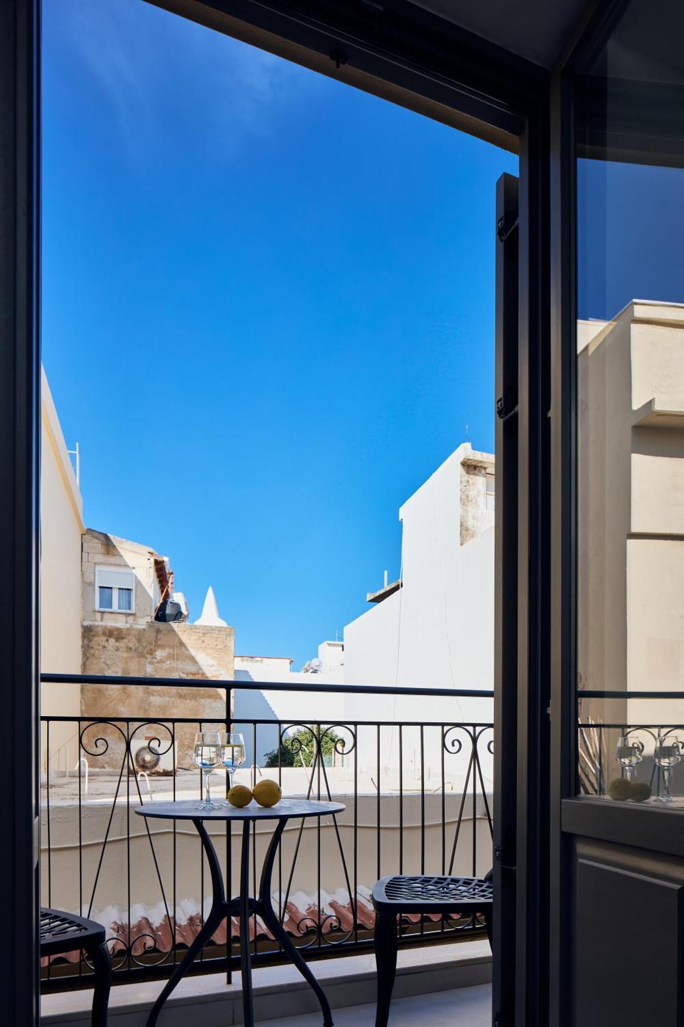 העיירה רתימנו Grande Madonna Luxury Boutique Suites חדר תמונה