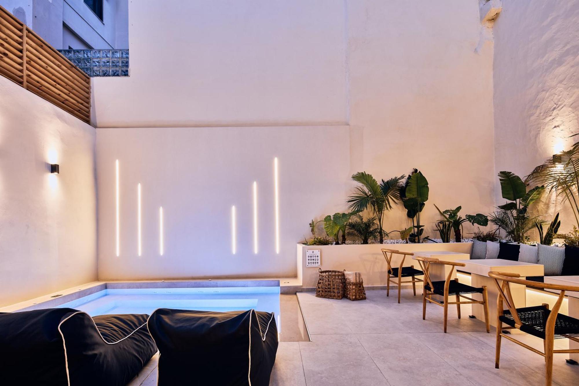 העיירה רתימנו Grande Madonna Luxury Boutique Suites מראה חיצוני תמונה
